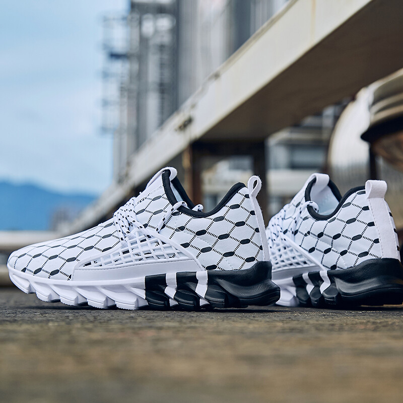 nike run swift athletic sneaker